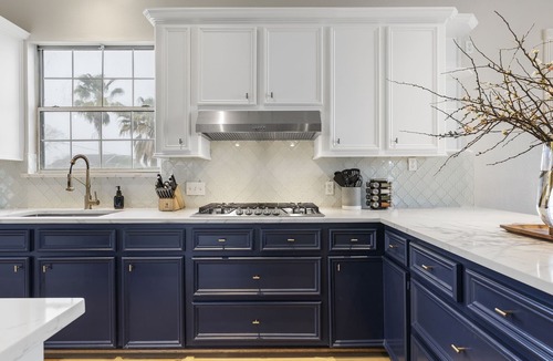 Clear Lake Shores House | Kemah's Bayfront Getaway with Pool