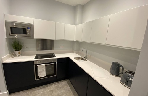 Liverpool Apartment | Kempston Suites Liverpool Apartment 5