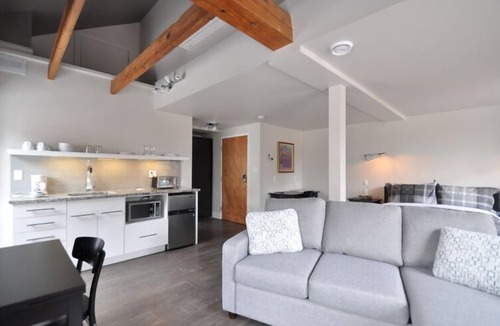 Kemptville Hotel | Kemptville Suites