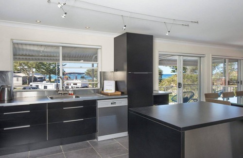 Kiama Apartment | Kendalls One - beach at your doorstep
