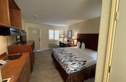Kenedy Hotel | Kenedy Inn & Suites