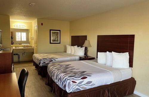 Kenedy Hotel | Kenedy Inn & Suites