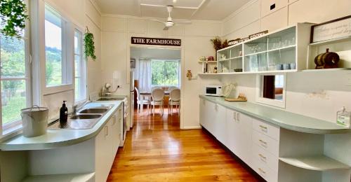 Coolabine House | Kenilworth Farmhouse