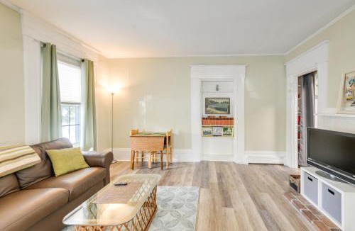 Kennebunk Apartment | Kennebunk Apartment with Local Beach Access!