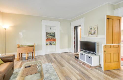 Kennebunk Apartment | Kennebunk Apartment with Local Beach Access!