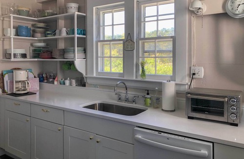 Kennebunk Cottage | Kennebunk Cottage w/Private Beach & Ocean Views!