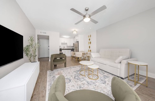 Beach Park Apartment | Kennedy Blvd Cozy Retreat