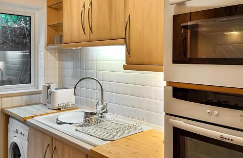 Calcot House | Kennet Valley View