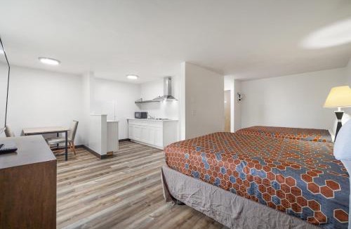 Tri-Cities Hotel | Kennewick Inn & Suites Tri Cities