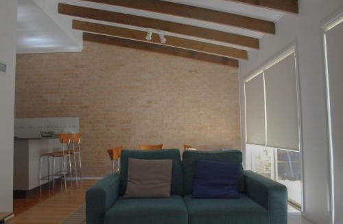 Black Head Apartment | Kennington 8 Blackhead