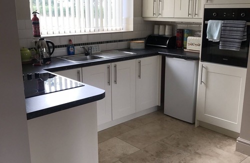 Carterton House | Kenns Farm Barn - Stunning Barn Conversion in a quiet location