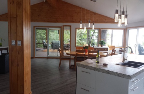 Kenora Cottage | Kenora - Road access
