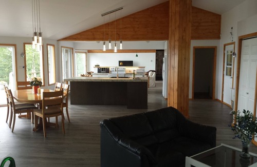 Kenora Cottage | Kenora - Road access