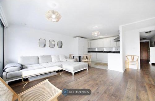 North Kensington Apartment | Kensington house