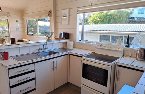 Richmond Heights House | Kensington - Includes linen and WiFi