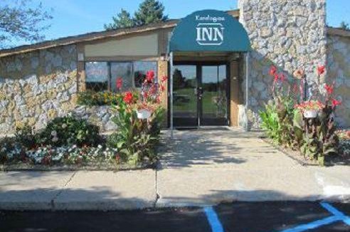 Howell Hotel | Kensington Inn - Howell