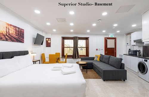 Avonmore and Brook Green Apartment | Kensington Olympia