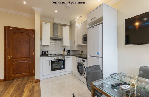 Avonmore and Brook Green Apartment | Kensington Olympia