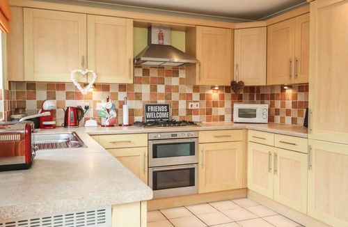 Littlestone-on-Sea House | Kent Beachhouse ★ Stunning Seaviews ★ Jacuzzi Bath