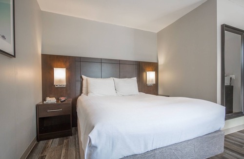 Lindsay Hotel | Kent Inn