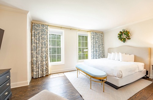 Stevensville Hotel | Kent Island Resort