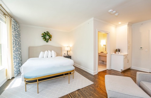 Stevensville Hotel | Kent Island Resort