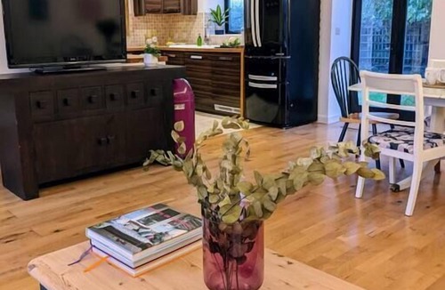 Bilting House | Kent Pool Cottage