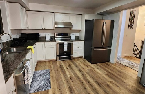 Kent House | Kent Upper Floor! No pets, SEVERE ALLERGIES