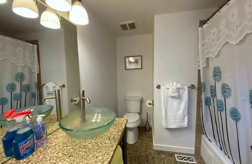 Kent House | Kent Upper Floor! No pets, SEVERE ALLERGIES