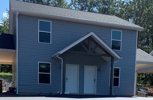 Benton House | Kentucky Lake - 23B- 2 BR Townhome King/2 Twin Beds