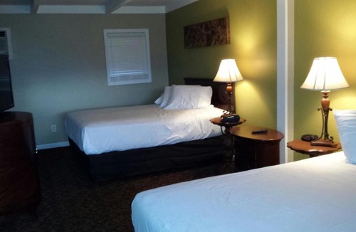 Gilbertsville Hotel | Kentucky Lake Inn