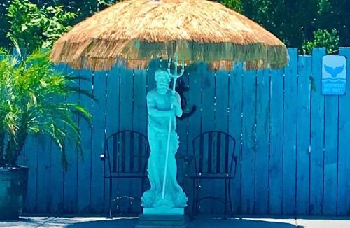 Gilbertsville House | Kentucky Lake Pool Home in Moors Resort Area