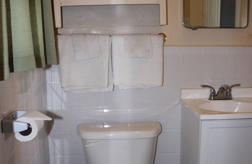 Kenton Hotel | Kenwood Motel