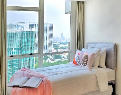 Kelapa Gading Timur Apartment | Kenzi By SanLiving - 2BR - Free Parking - Near Malls