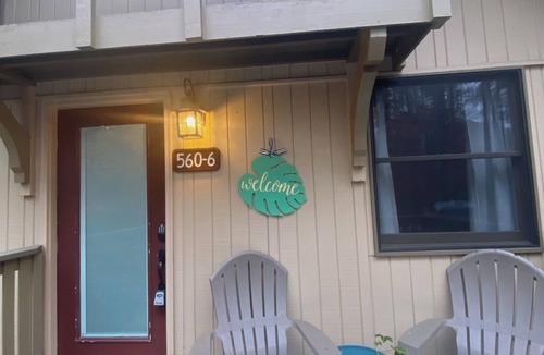 Salem Condo | Keowee Key's Stylish Charm
