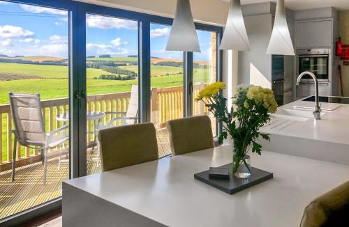 Heriot House | Keppel Gate