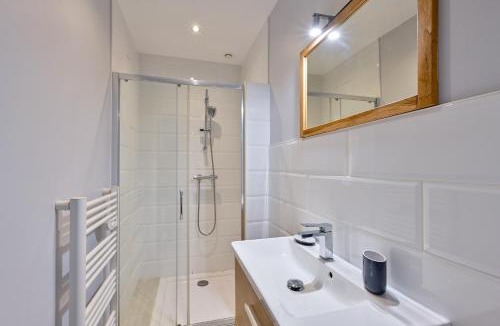 Camoel House | Ker Claire - Piscine, jacuzzi & sauna