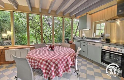 Plelo House | Ker desiree