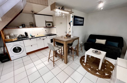 Kerherou Condo | Keraven, charming cottage, shared pool