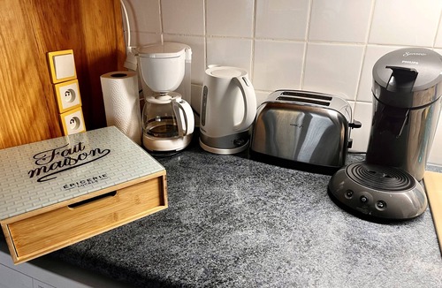 Kerherou Condo | Keraven, charming cottage, shared pool