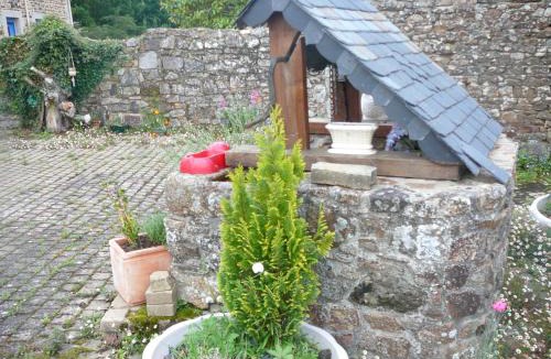 Plouagat House | Kerbarbo