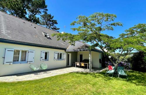 Penestin Apartment | KerDesAmis - Tolles Ferienhaus in Strandnähe mit Sonnenterrasse, Boulebahn und großem Garten