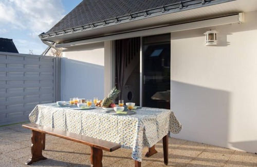 La Trinite-sur-Mer House | Kerdual by Interhome