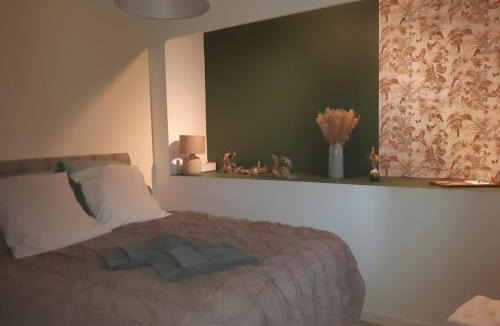 Cailloux-sur-Fontaines House | KERJEANNE