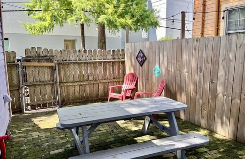 Seventh Ward House | Kerlerec Victorian Cottage - Steps to French Qtr. Historic Getaways