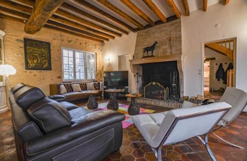 Villiers-Saint-Georges House | Kermajic 10