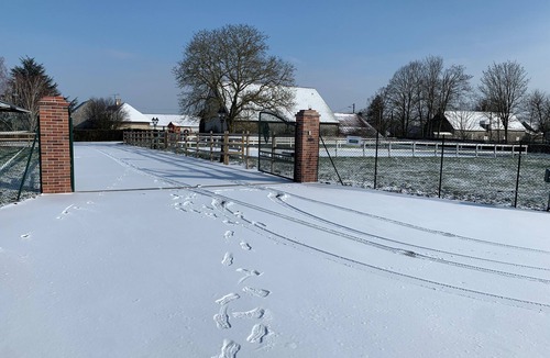 Villiers-Saint-Georges Cottage | Kermajic, magic for young and old.