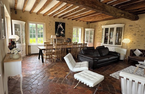 Villiers-Saint-Georges Cottage | Kermajic, magic for young and old.