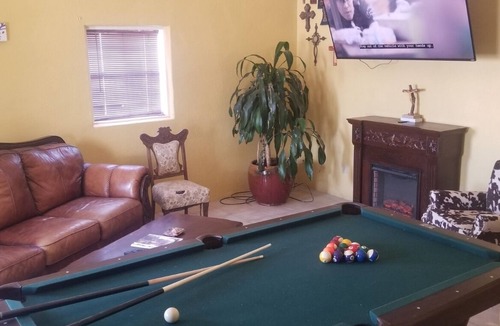 Kermit House | Kermit Casa - 3bdrm Gorgeous Home