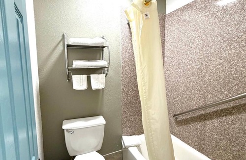 Kermit Hotel | Kermit Inn